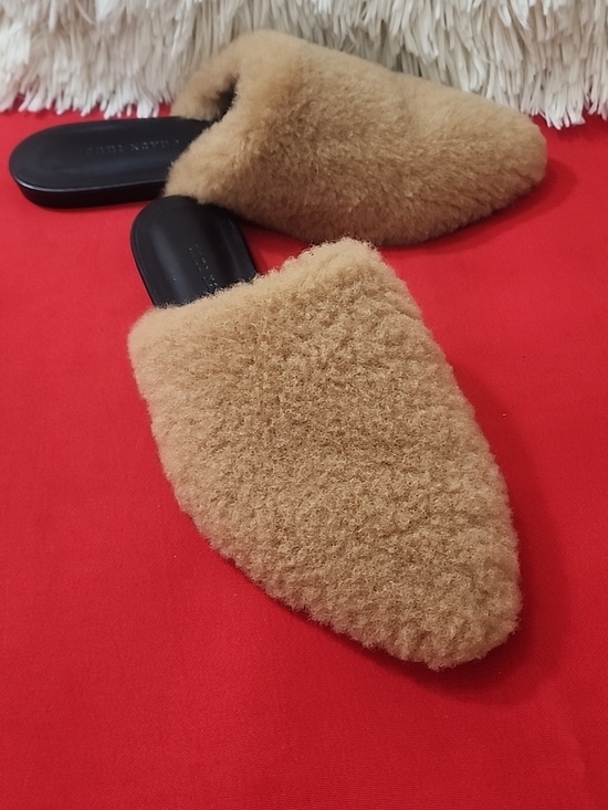 Vero Cuoio Shoes - JENNI KAYNE Women’s Shearling Mules